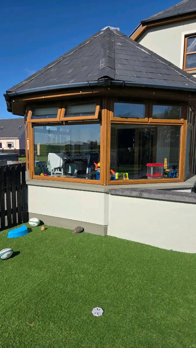 Windows and door - Image 2