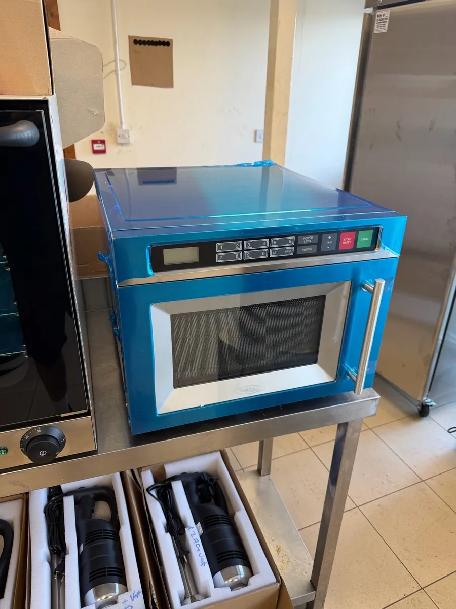1800w microwave - Image 1