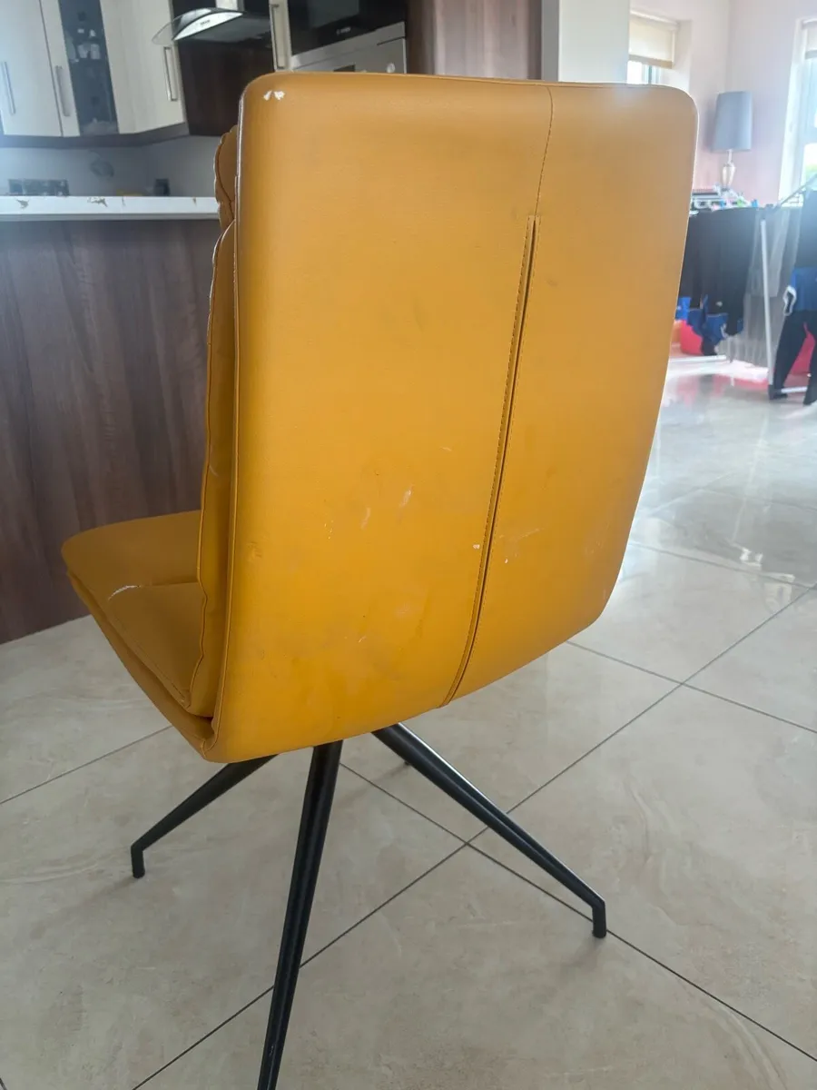 Round Dining Table - Image 2