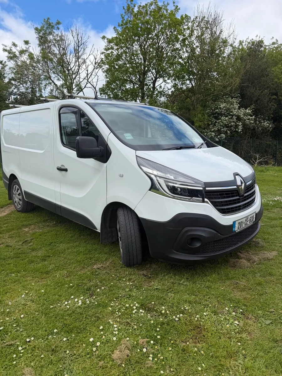 Renault TRAFIC - Image 2