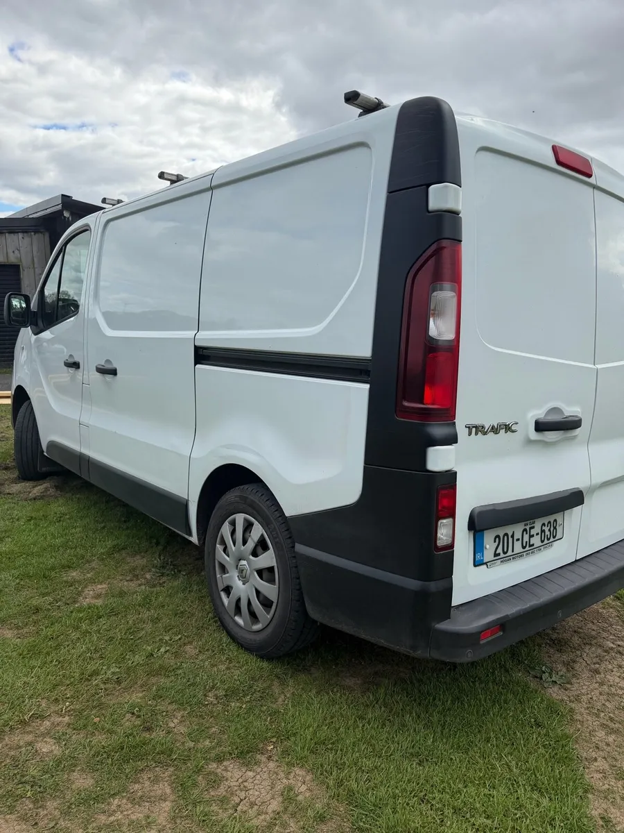 Renault TRAFIC - Image 3