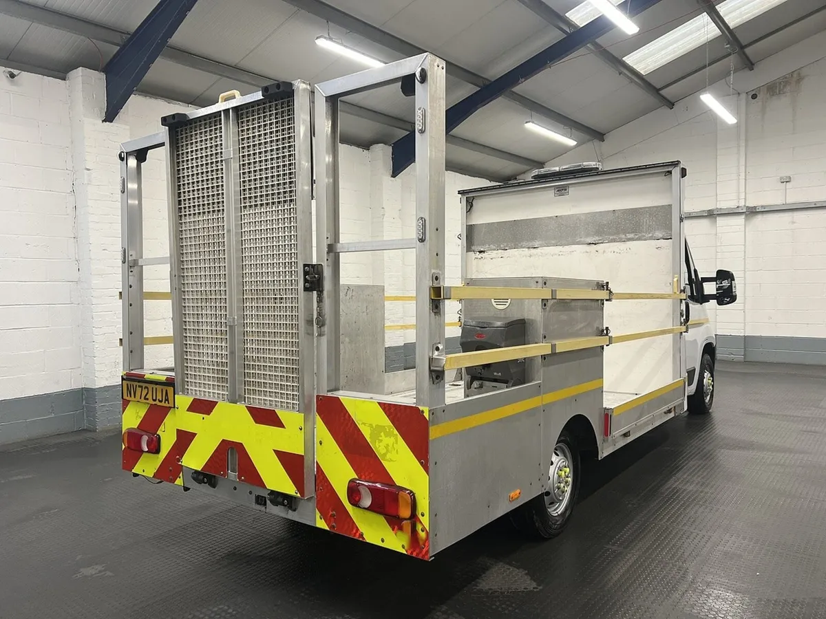 2023 Peugeot Boxer Dropside Van - Image 4