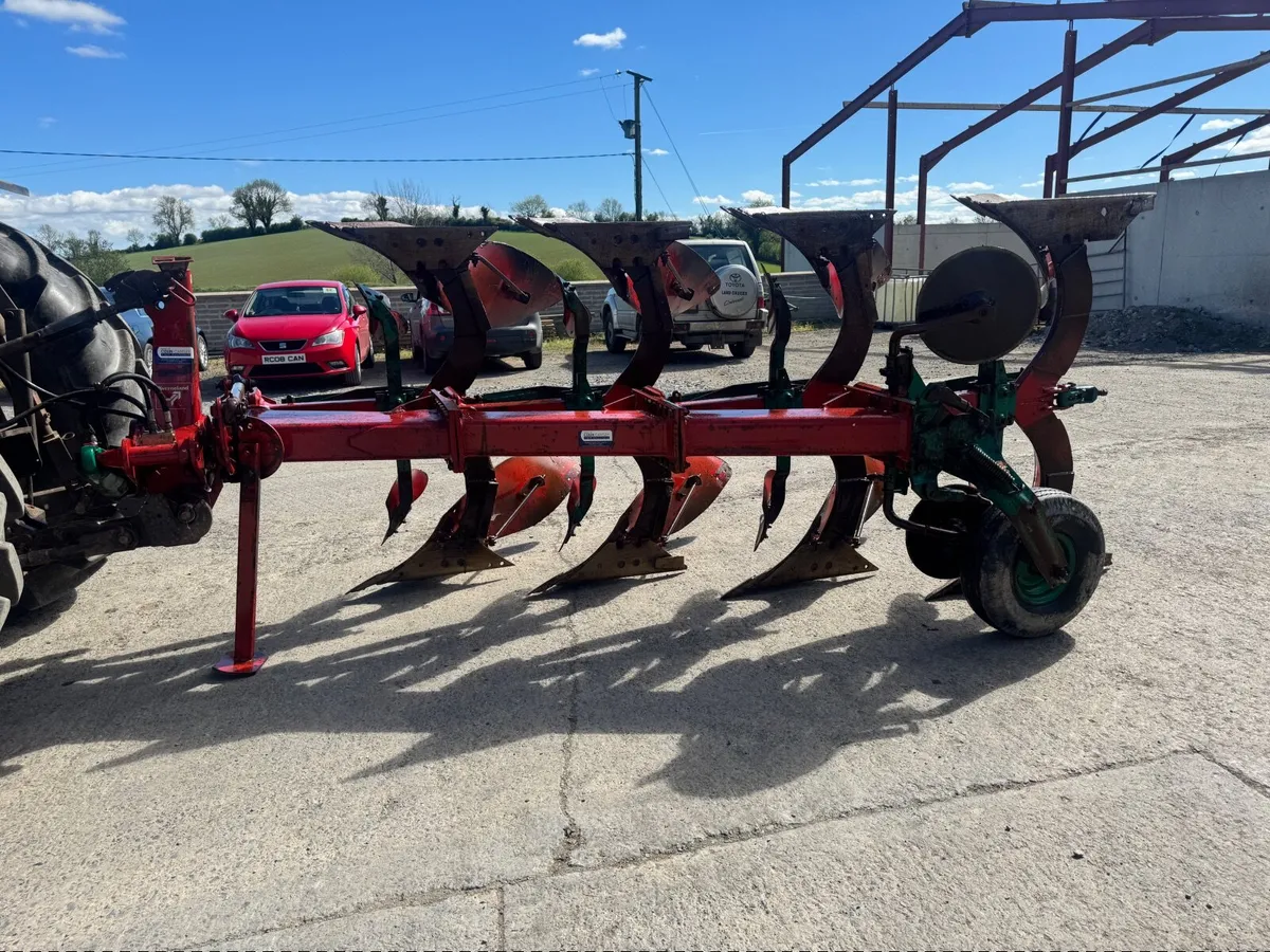 Farm machinery - Image 2