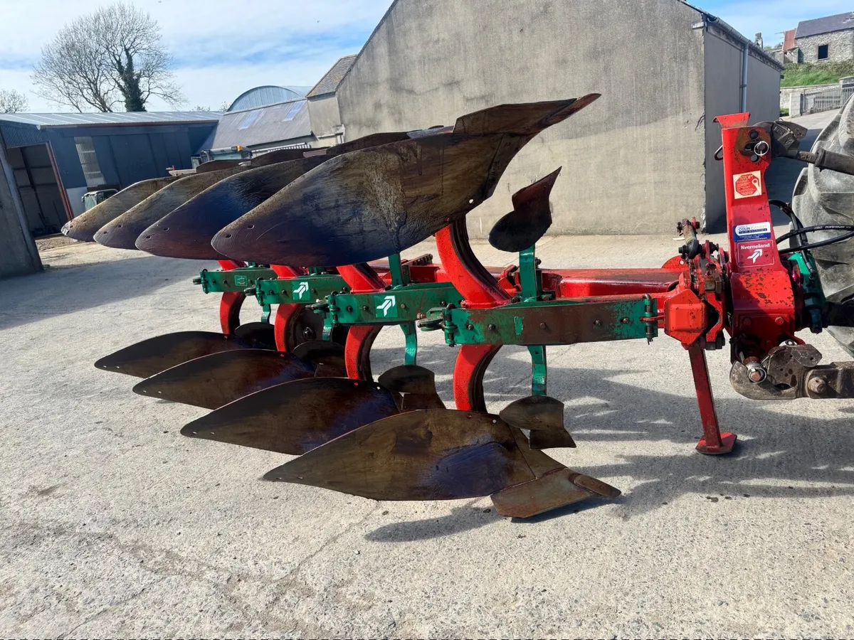 Farm machinery - Image 1