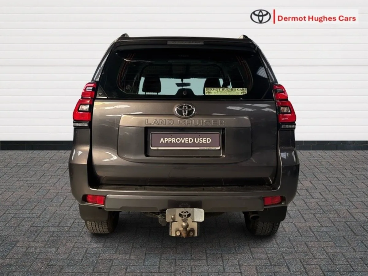 Toyota Land Cruiser LWB COMM AUTO - Image 4