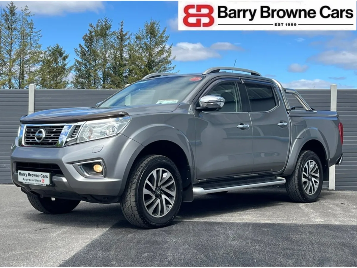 Nissan Navara 2.3 LE LEATHER CREW CAB 190 4DR - Image 2