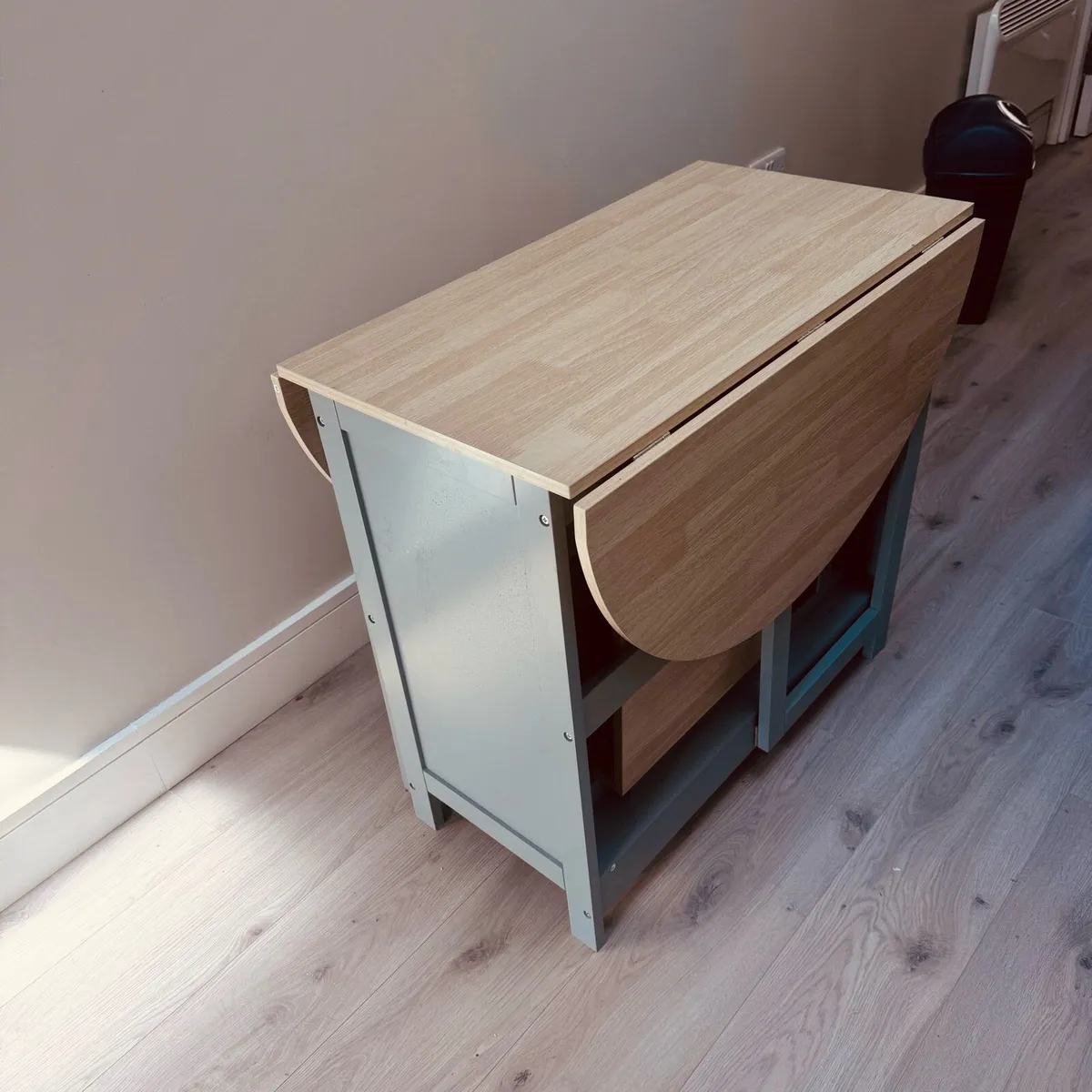 Folding Dining Table with chairs - Image 1