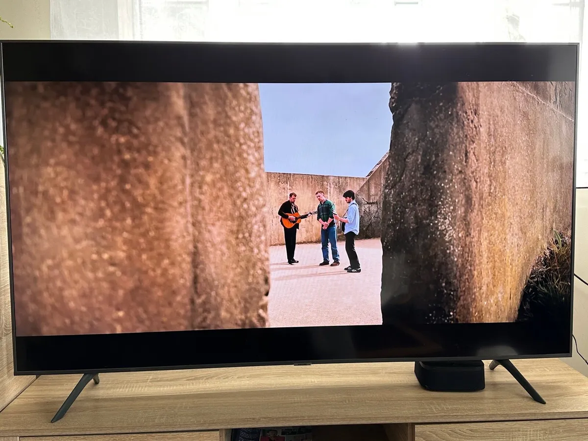 Samsung 4k UHD Tv - Image 1