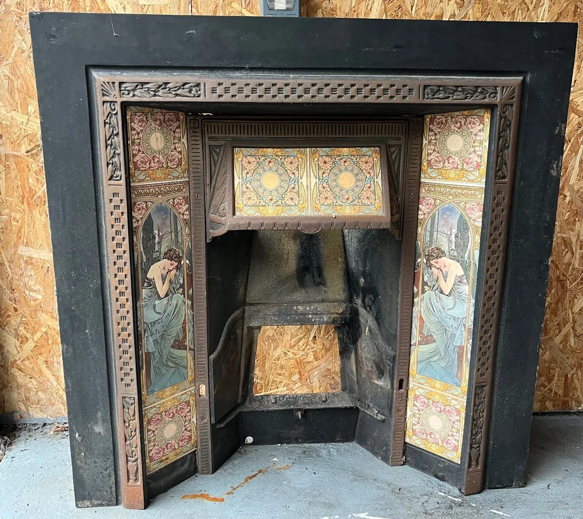 Fireplace insert - Image 1