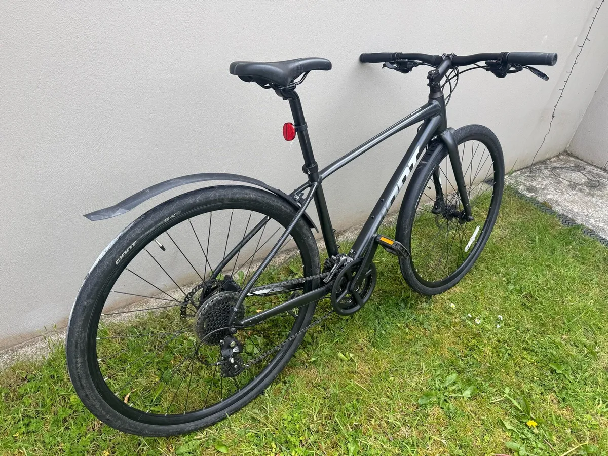 Giant escape 2 hybrid - Image 3