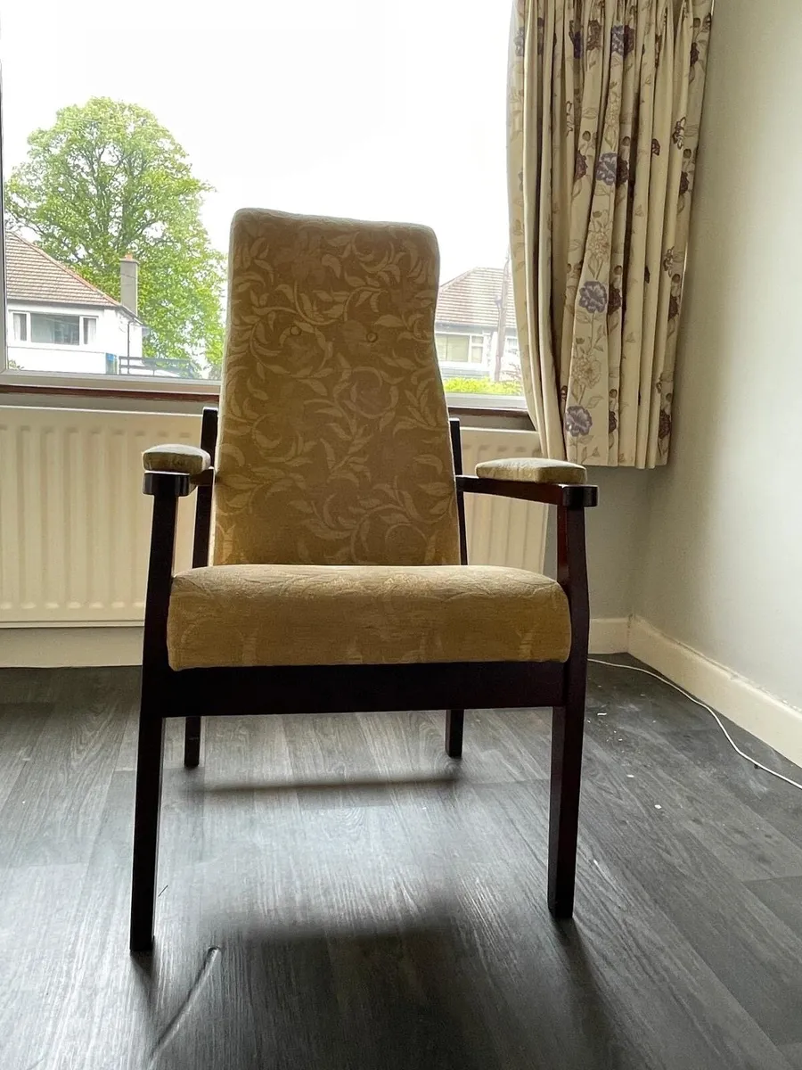 Orthopaedic chair - Image 3