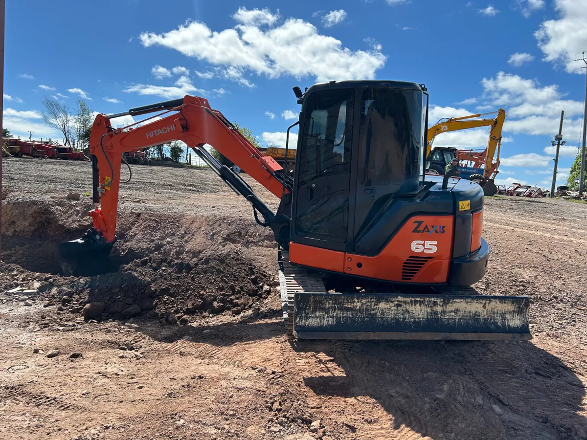 2018 Hitachi ZX 65 USB-5A - Image 3