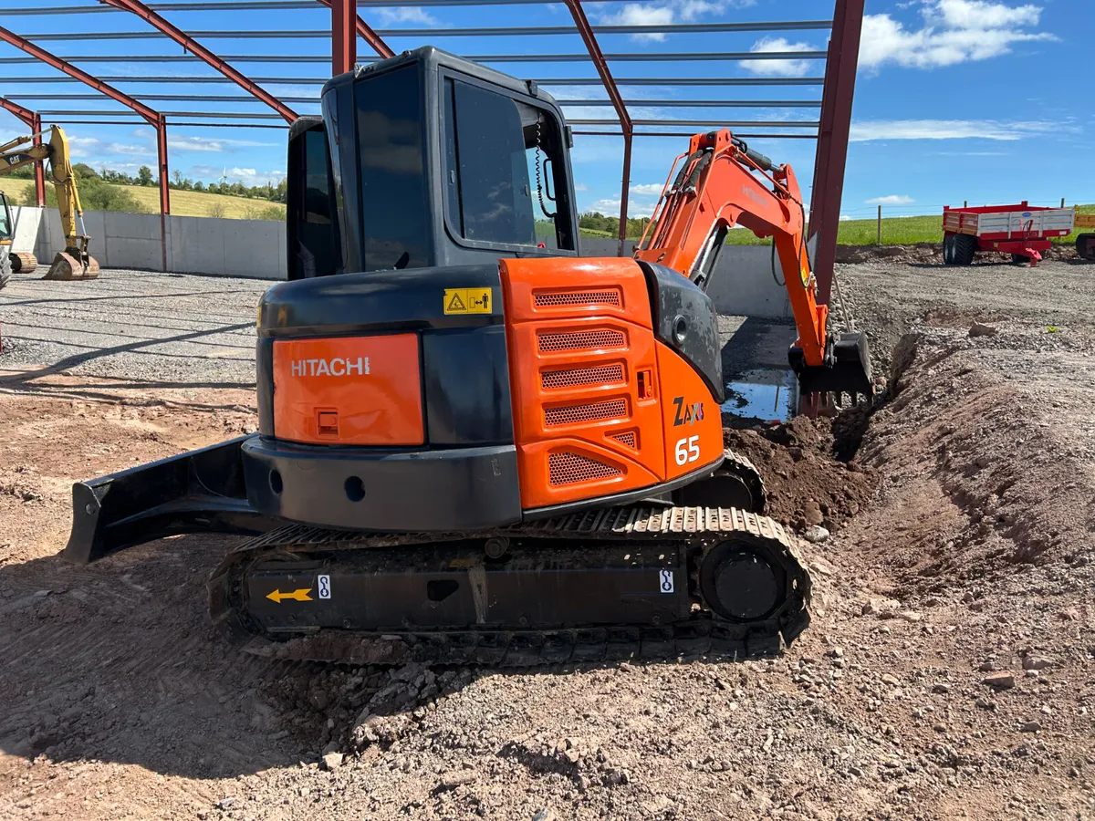 2018 Hitachi ZX 65 USB-5A - Image 2