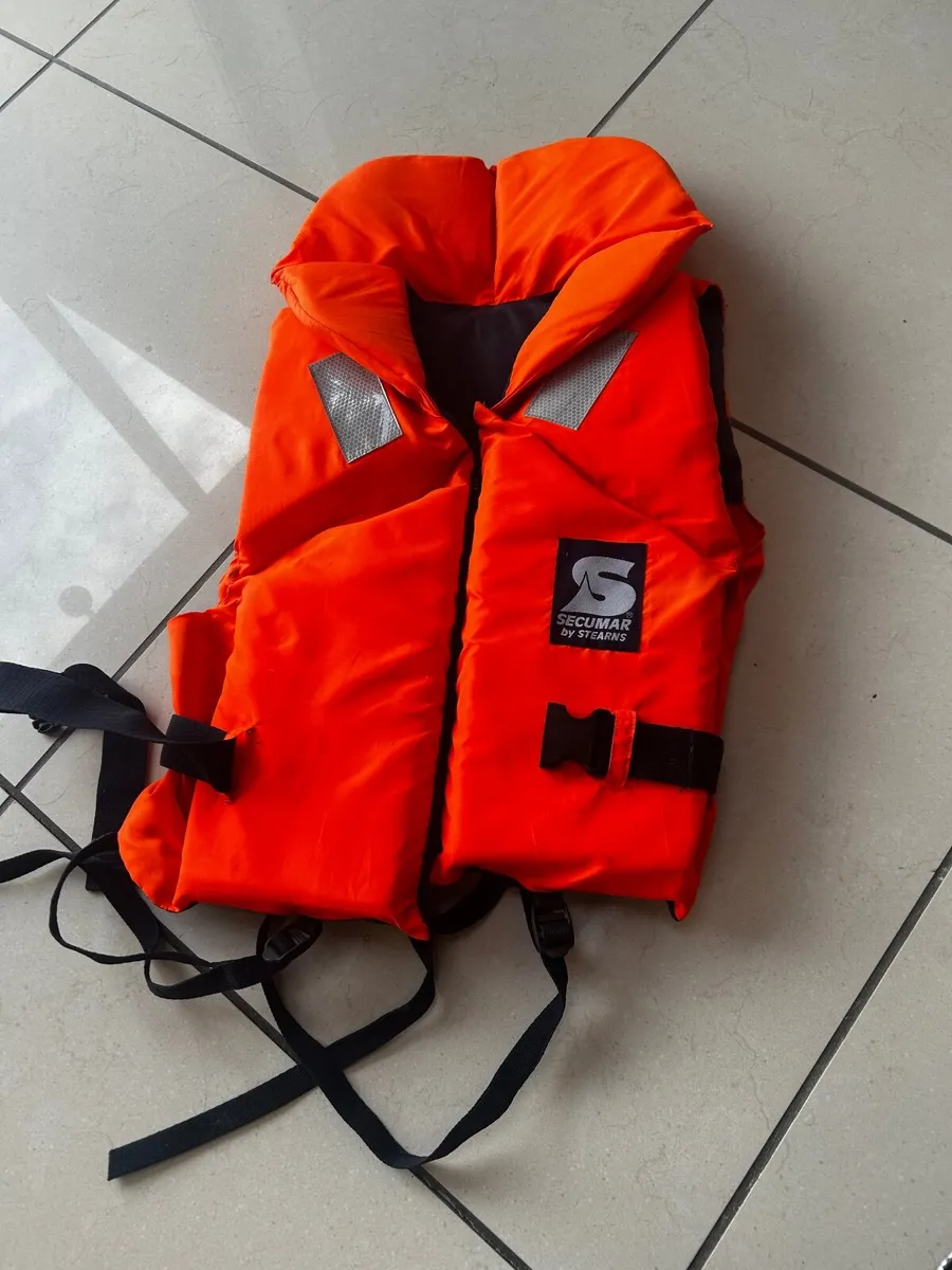 Boat Life vest - Image 2