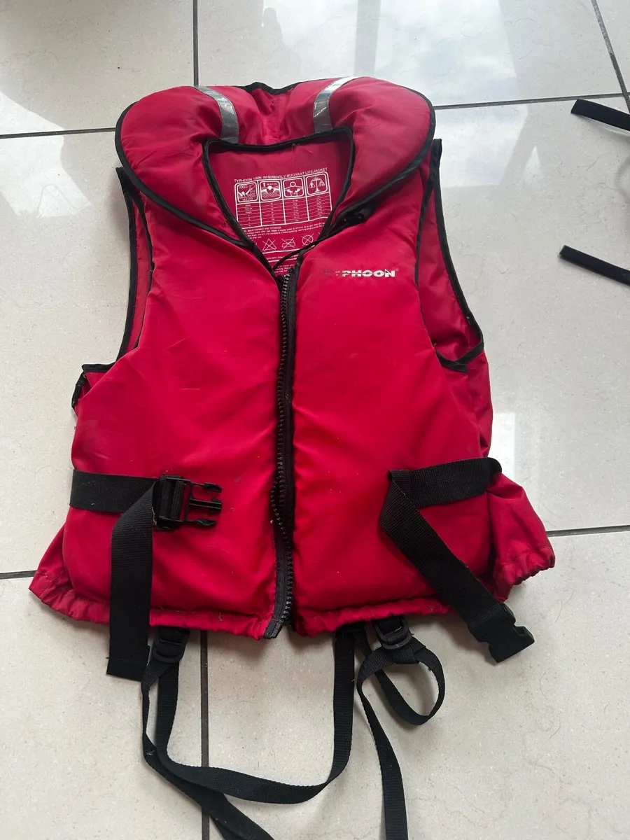 Boat Life vest - Image 4