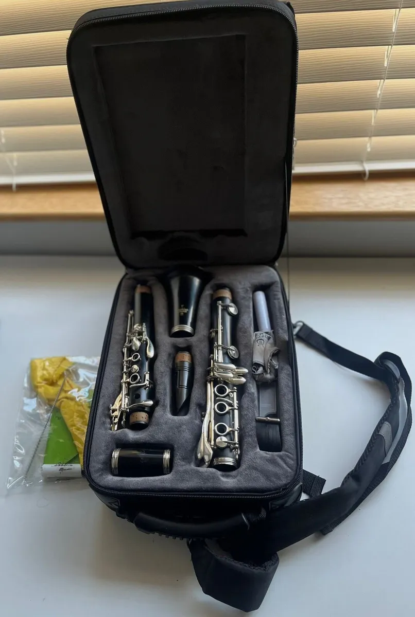 Clarinet - Buffet Crampon Prodige - Image 3