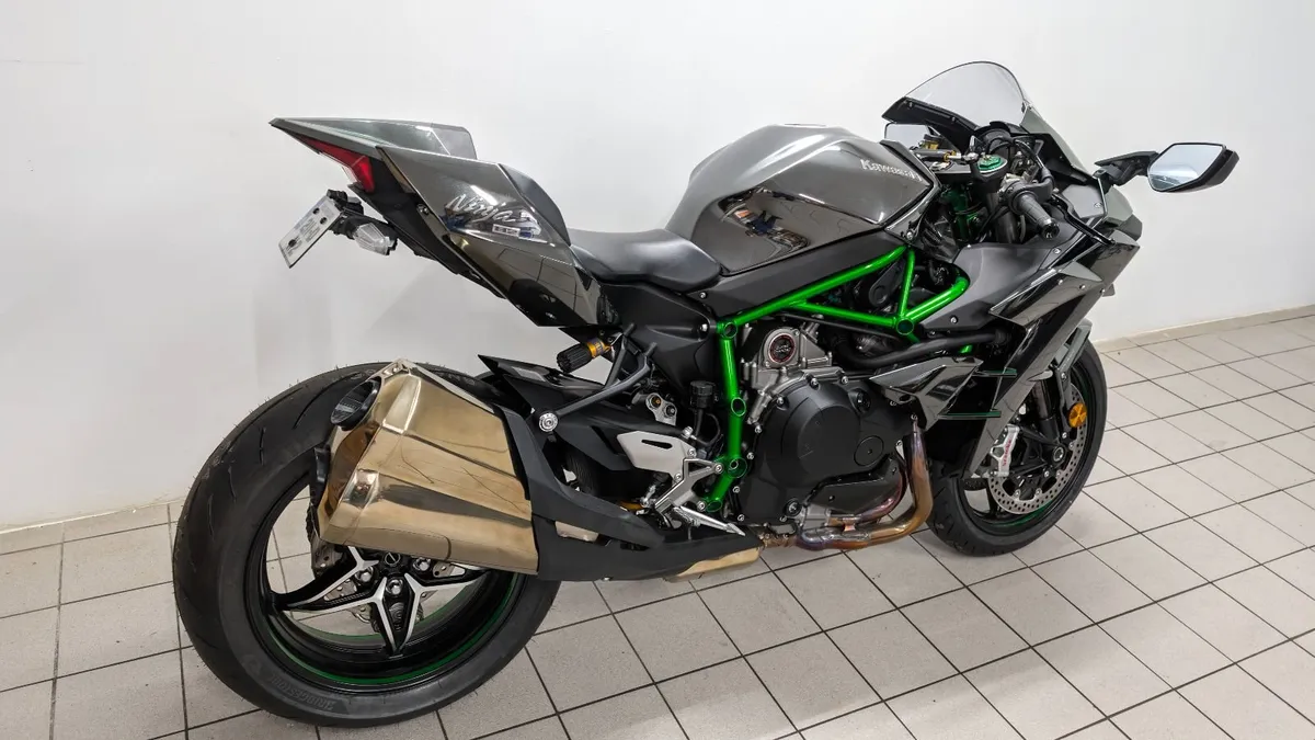 Kawasaki Ninja H2 - NEW - Image 4