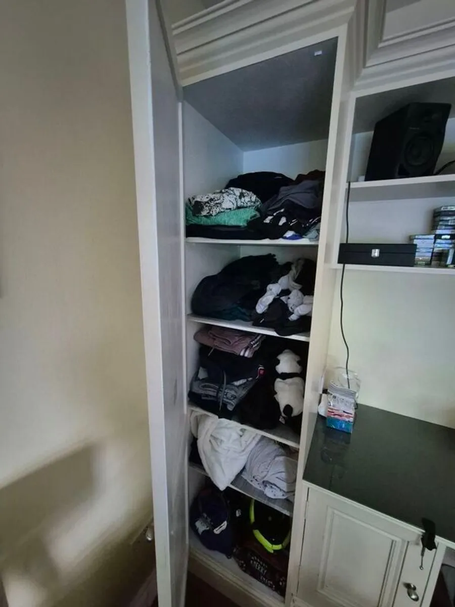 Fitted wardrobe - Image 2