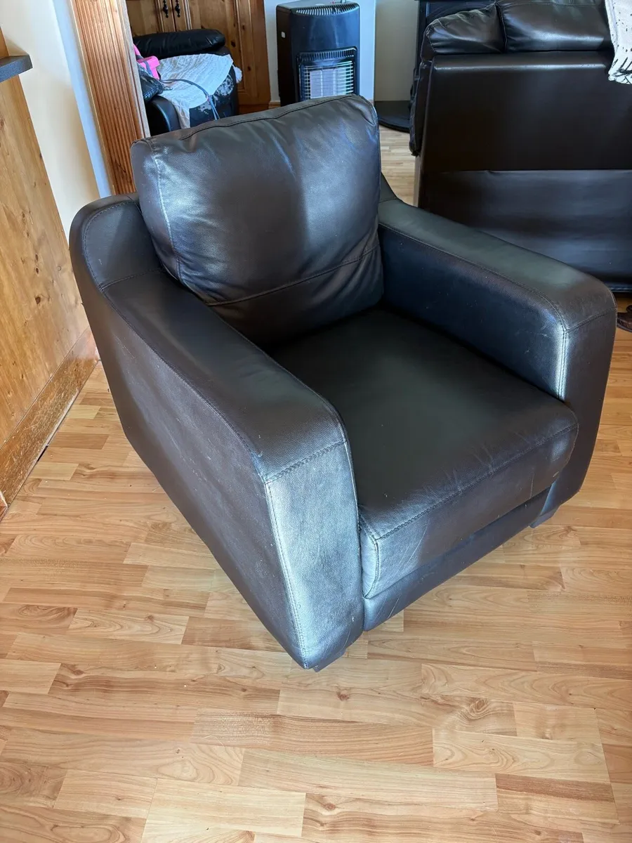 Leather chair - Image 3