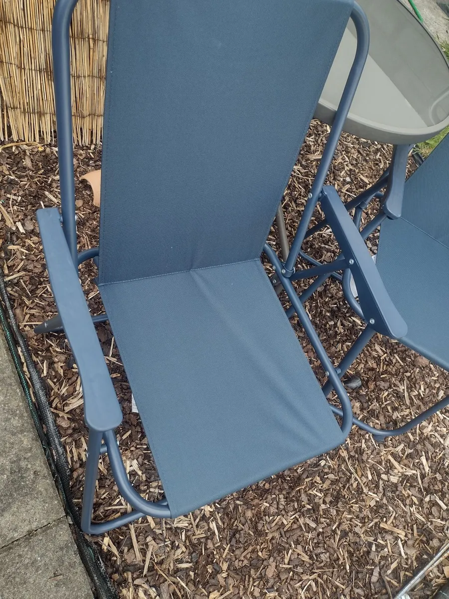 Brand new garden/patio foldup chairs with armrests - Image 1
