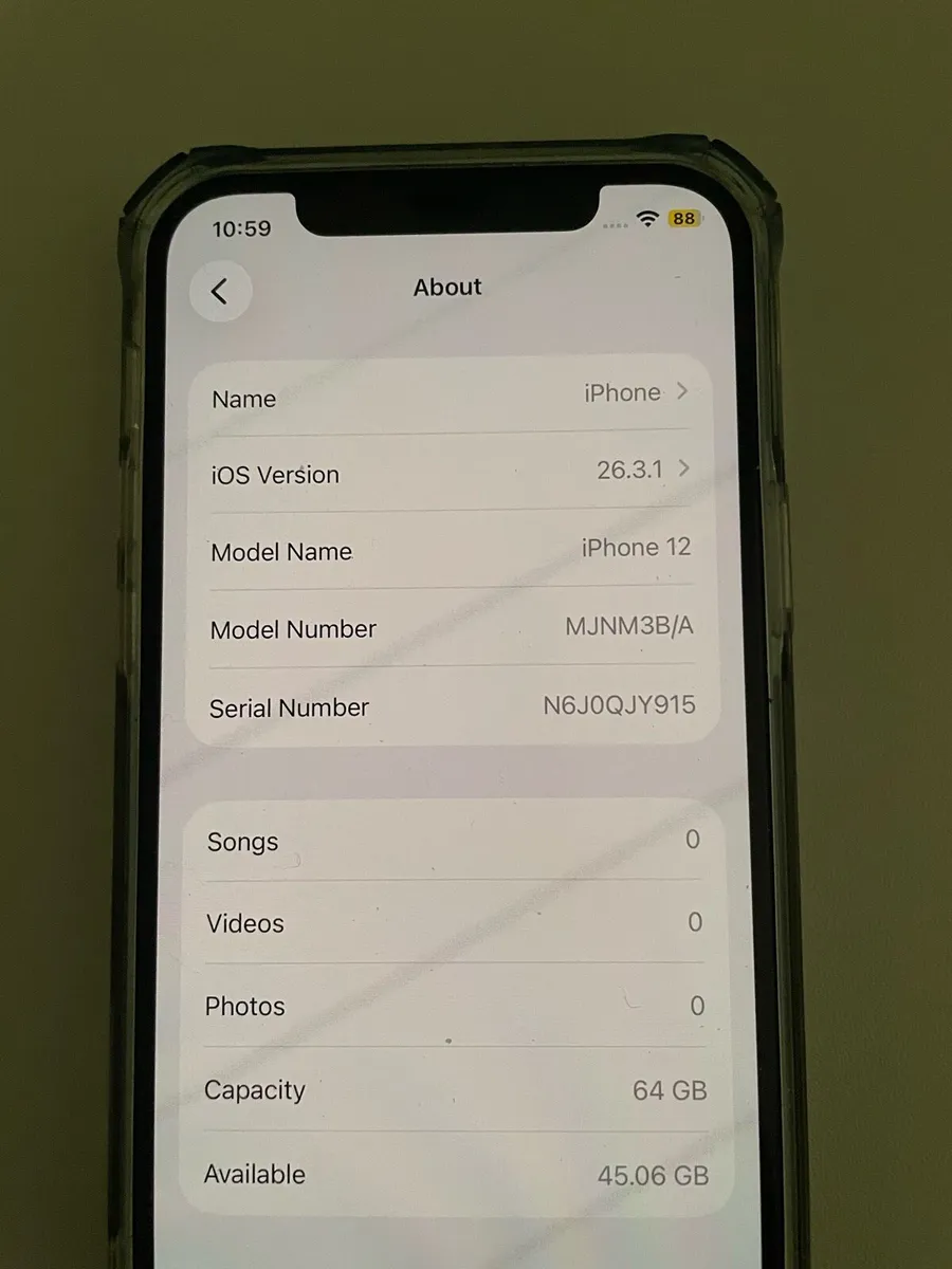 iPhone 12 - Image 2