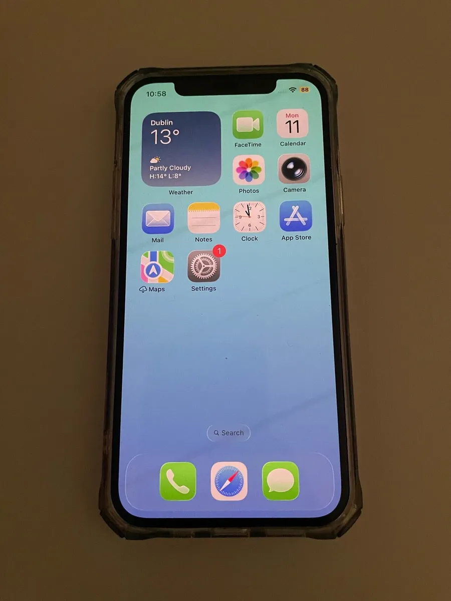 iPhone 12 - Image 4