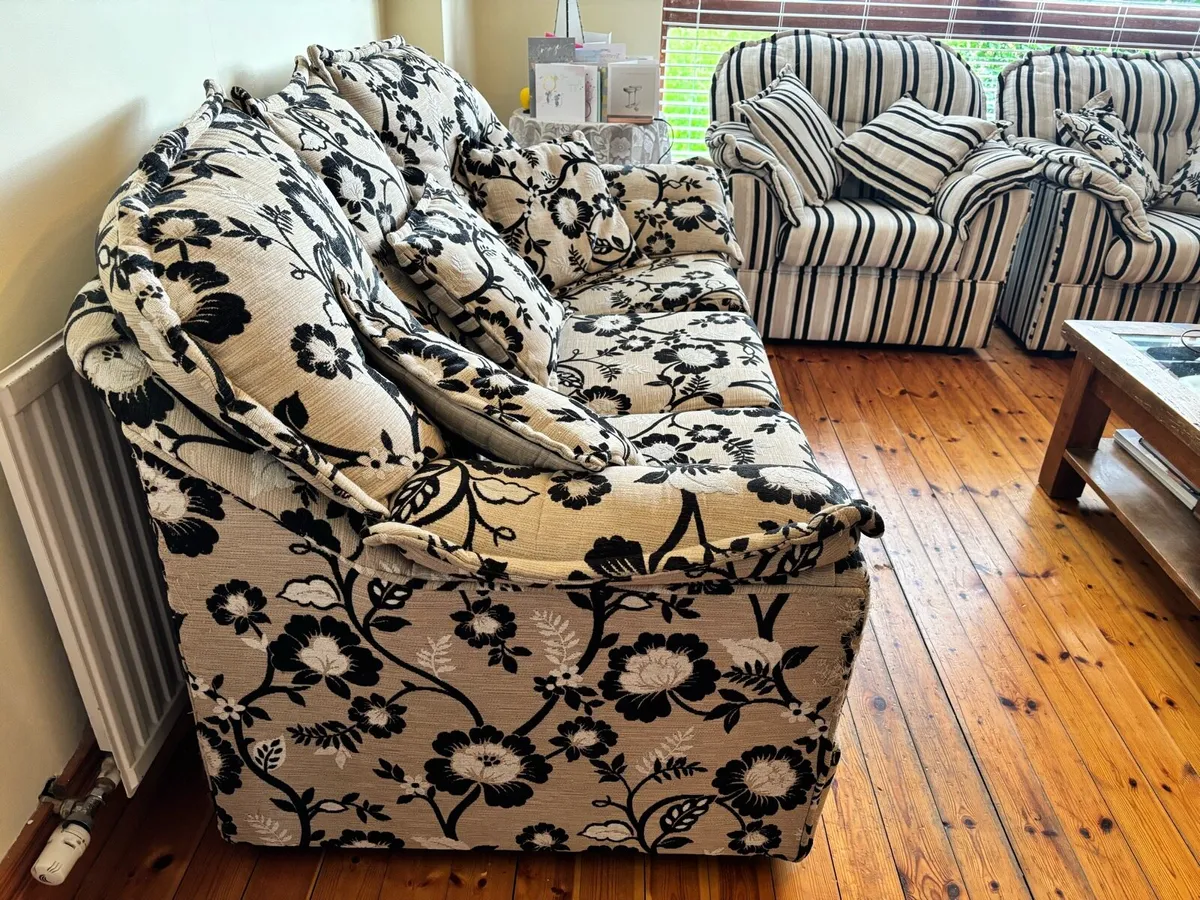 Couch and Armchair set - Image 2