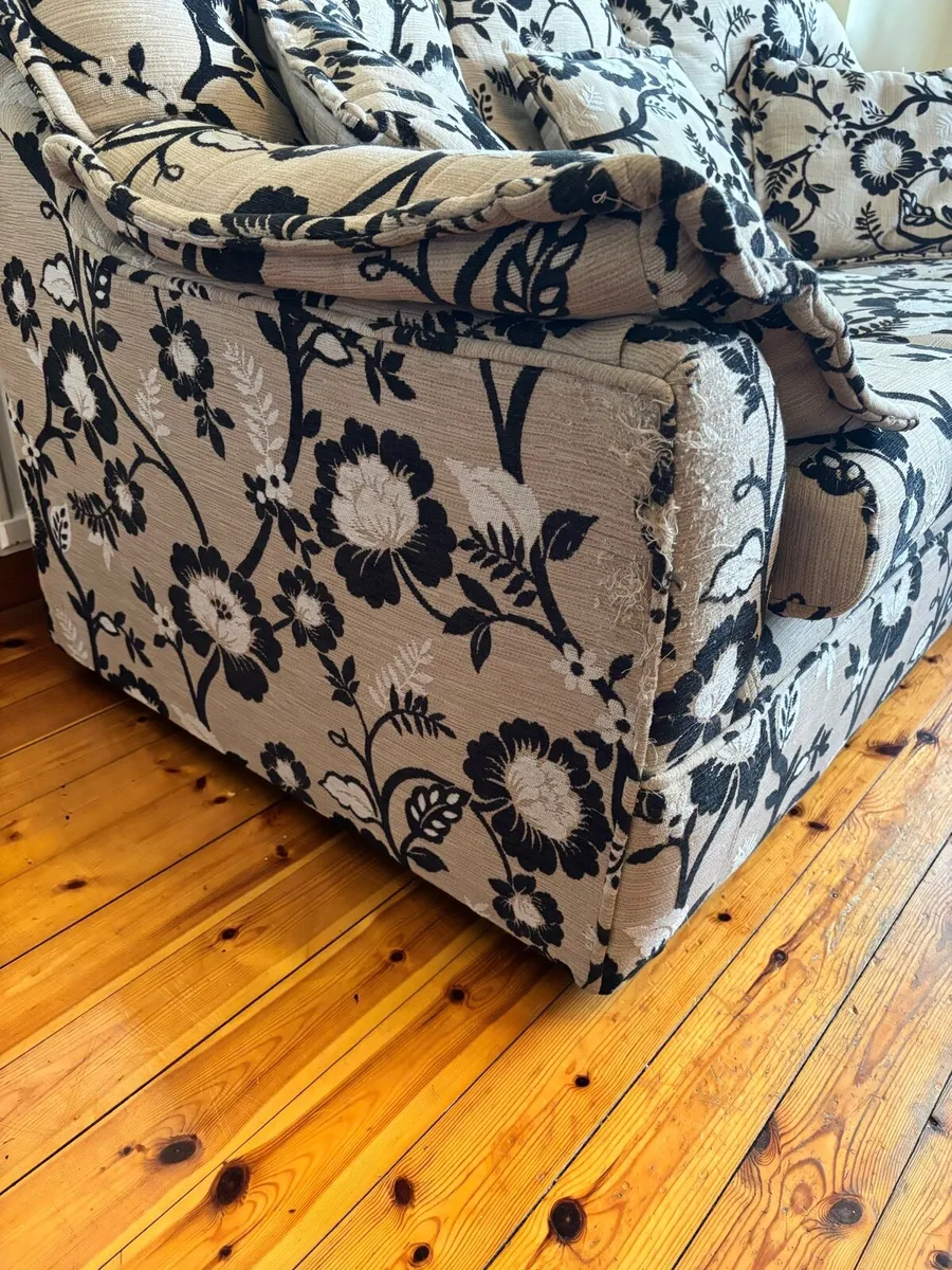 Couch and Armchair set - Image 4