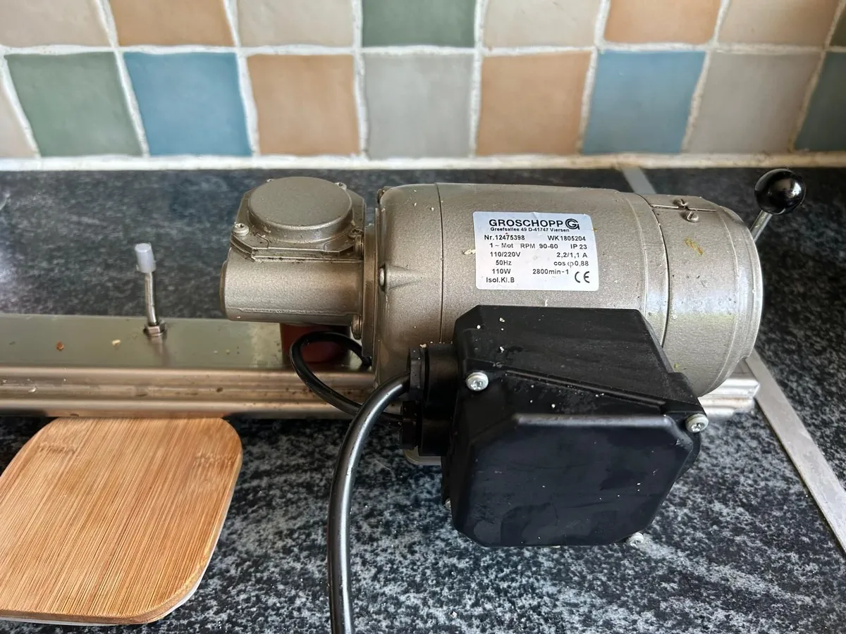 Honey extractor (electric 9 frame) - Image 3
