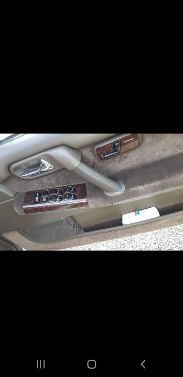 Nissan Cedric 1990 - Image 2
