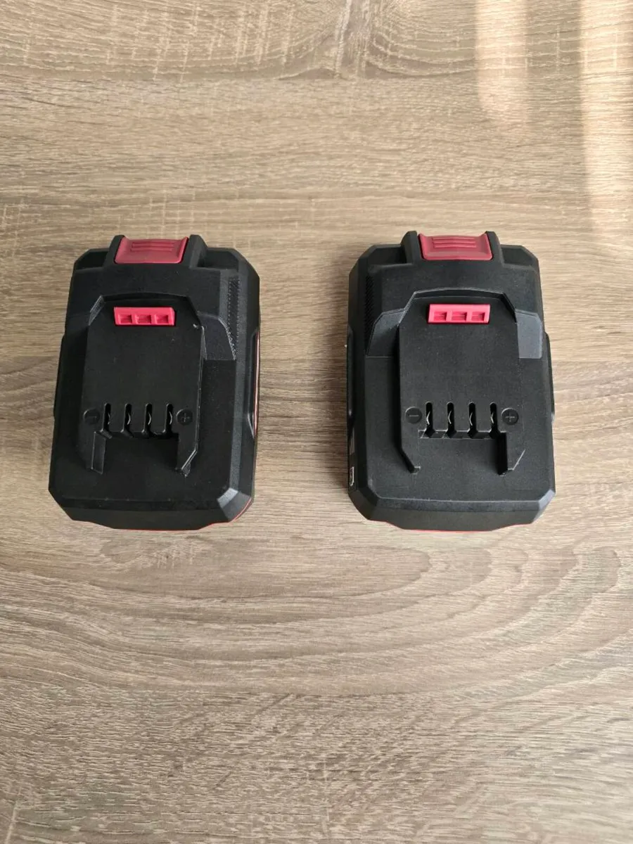 Parkside 4ah batteries (2 in total) - Image 4