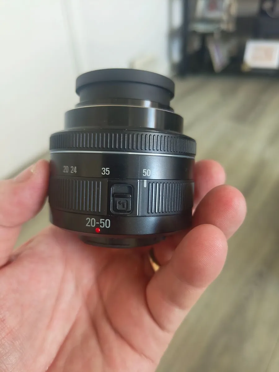 Samsung  20- 50mm ll  lens - Image 3