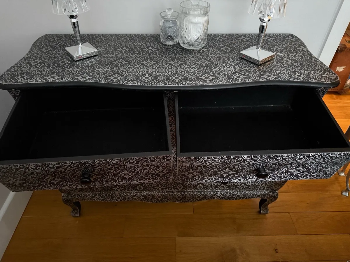 Black with Silver Embossed Chest of Drawers - Image 3