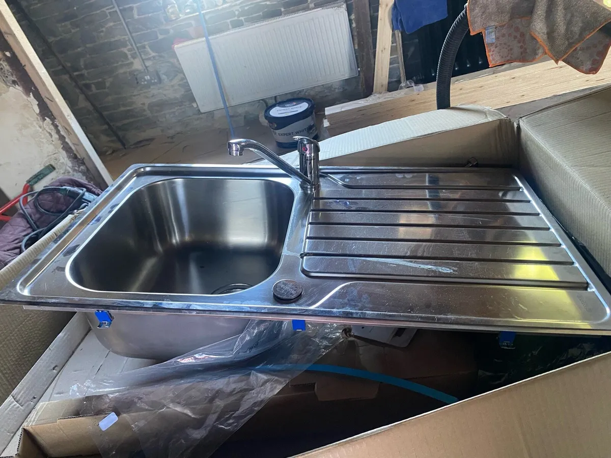 Sink - Image 1