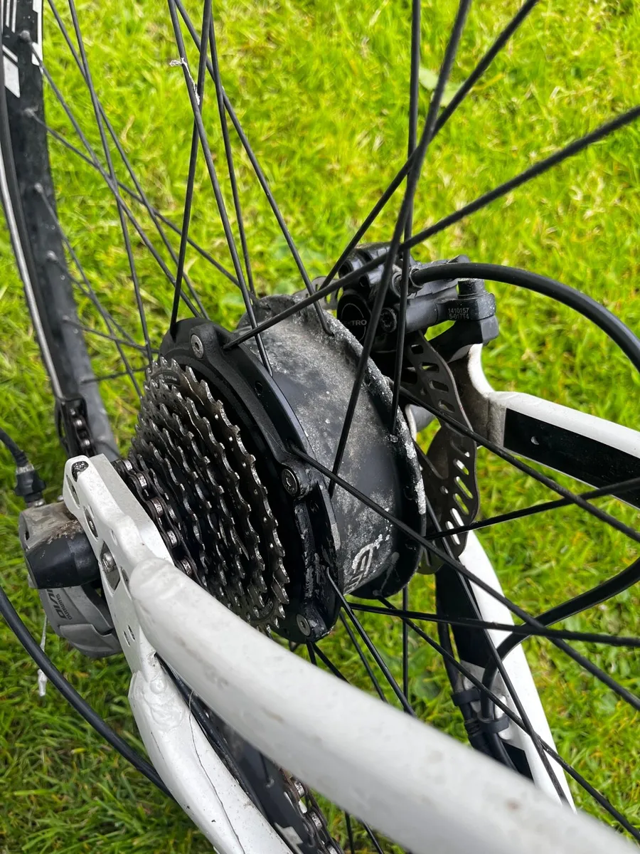 Electric bike - Image 3