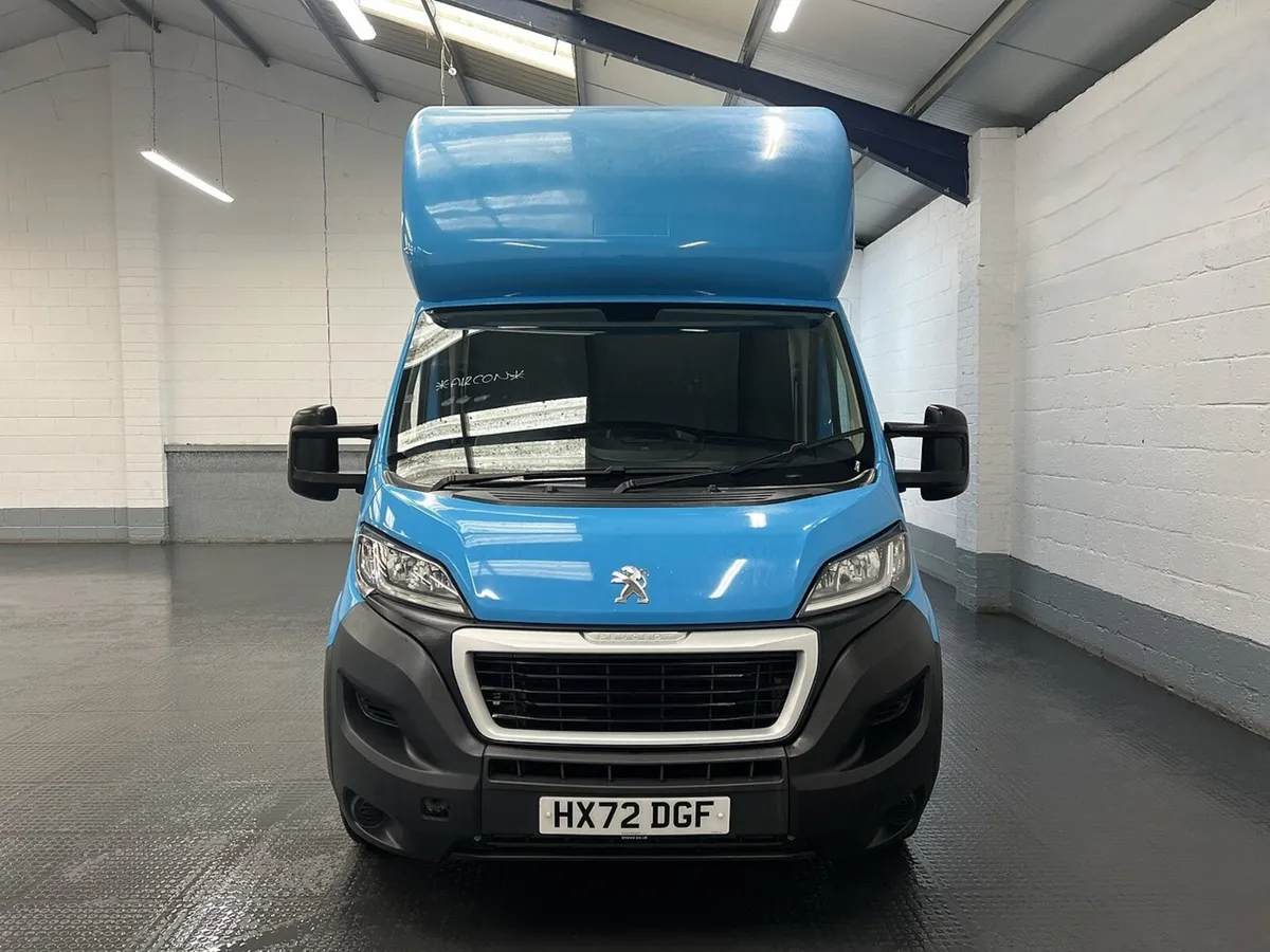 2022 Peugeot Boxer Low Loader Van - Image 4