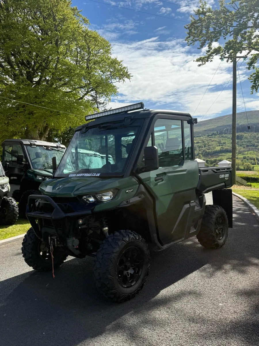 2024 Can am Traxter HD9 premium cab utv - Image 2