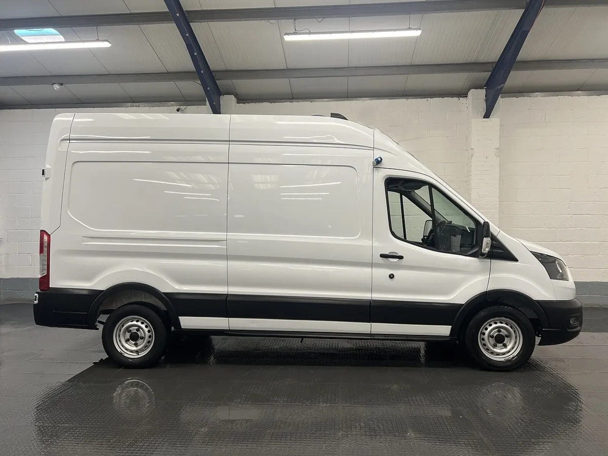 2023 Ford Transit Refrigerated Van - Image 4