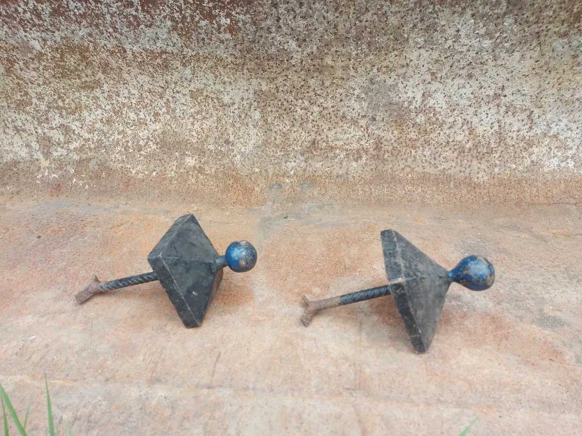 steel gates - Image 2