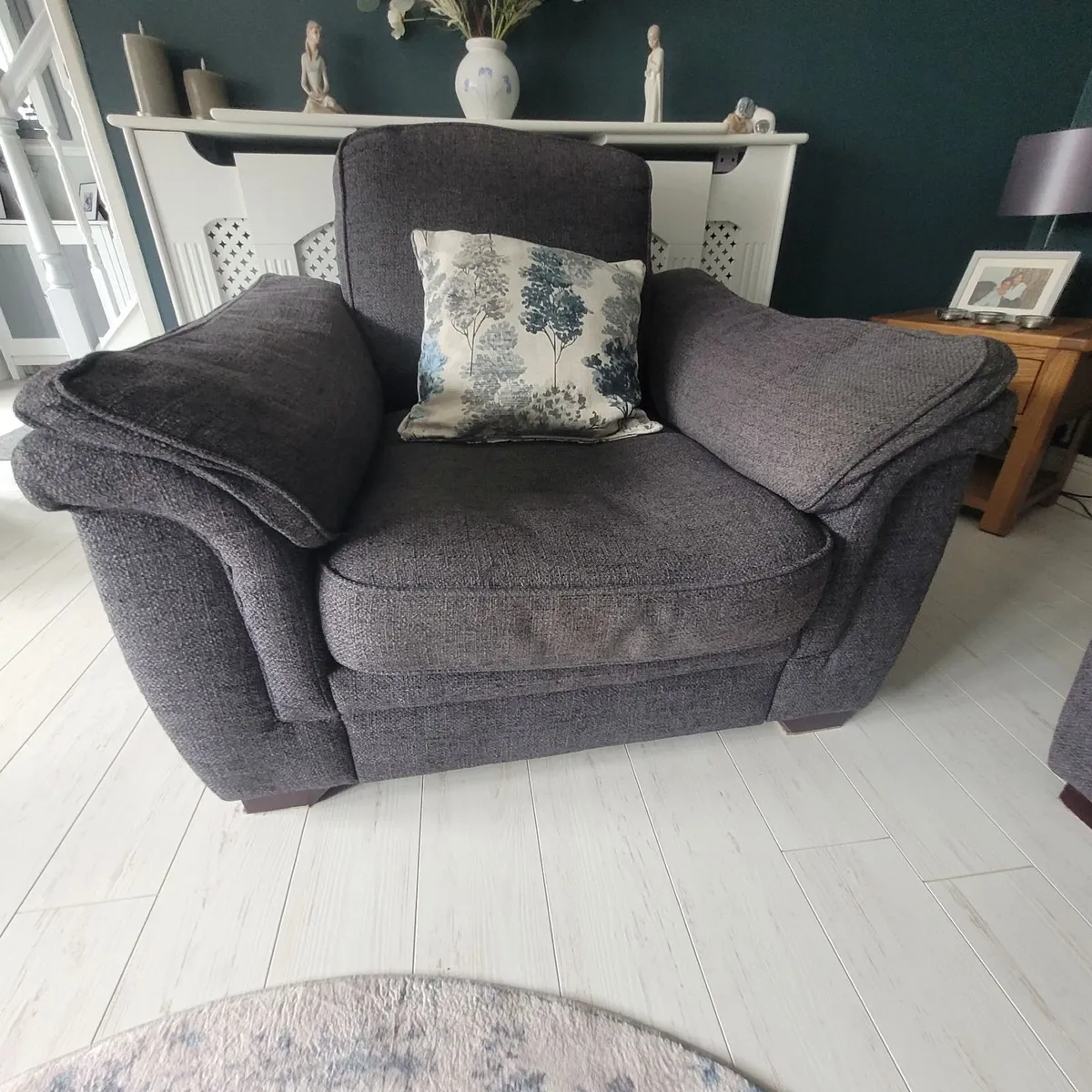 Two seater sofa with two armchairs - Image 2