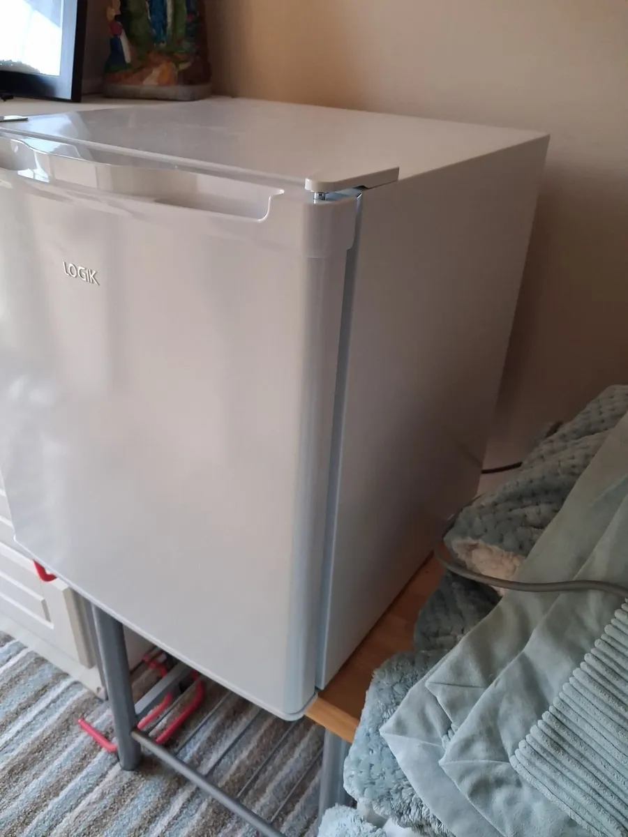 Logik mini fridge - Image 3