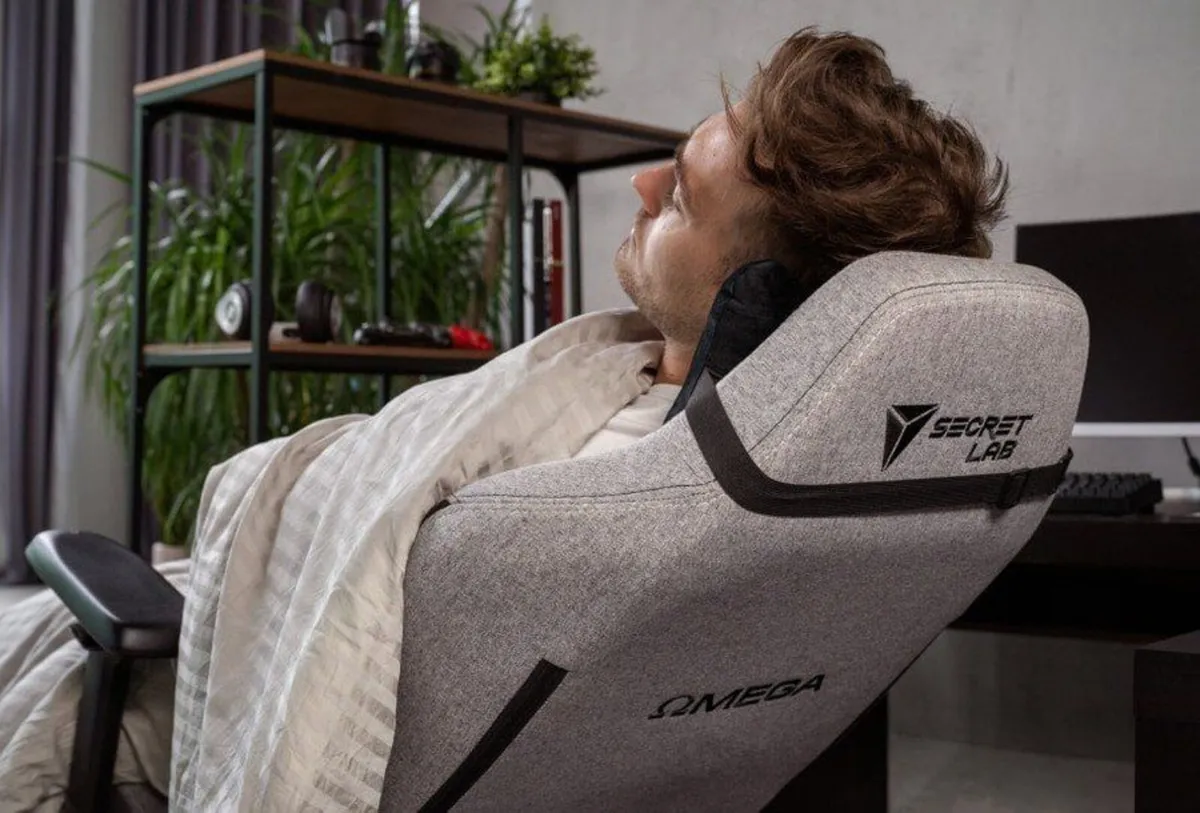 Secretlab TITAN XL 2020 Gaming Chair - SoftWeave F - Image 3