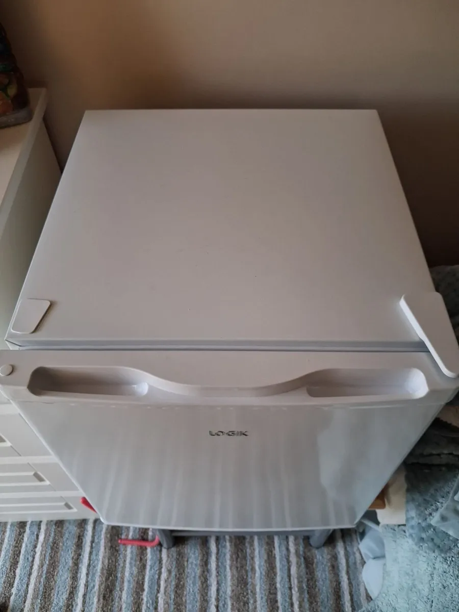 Logik mini fridge - Image 4