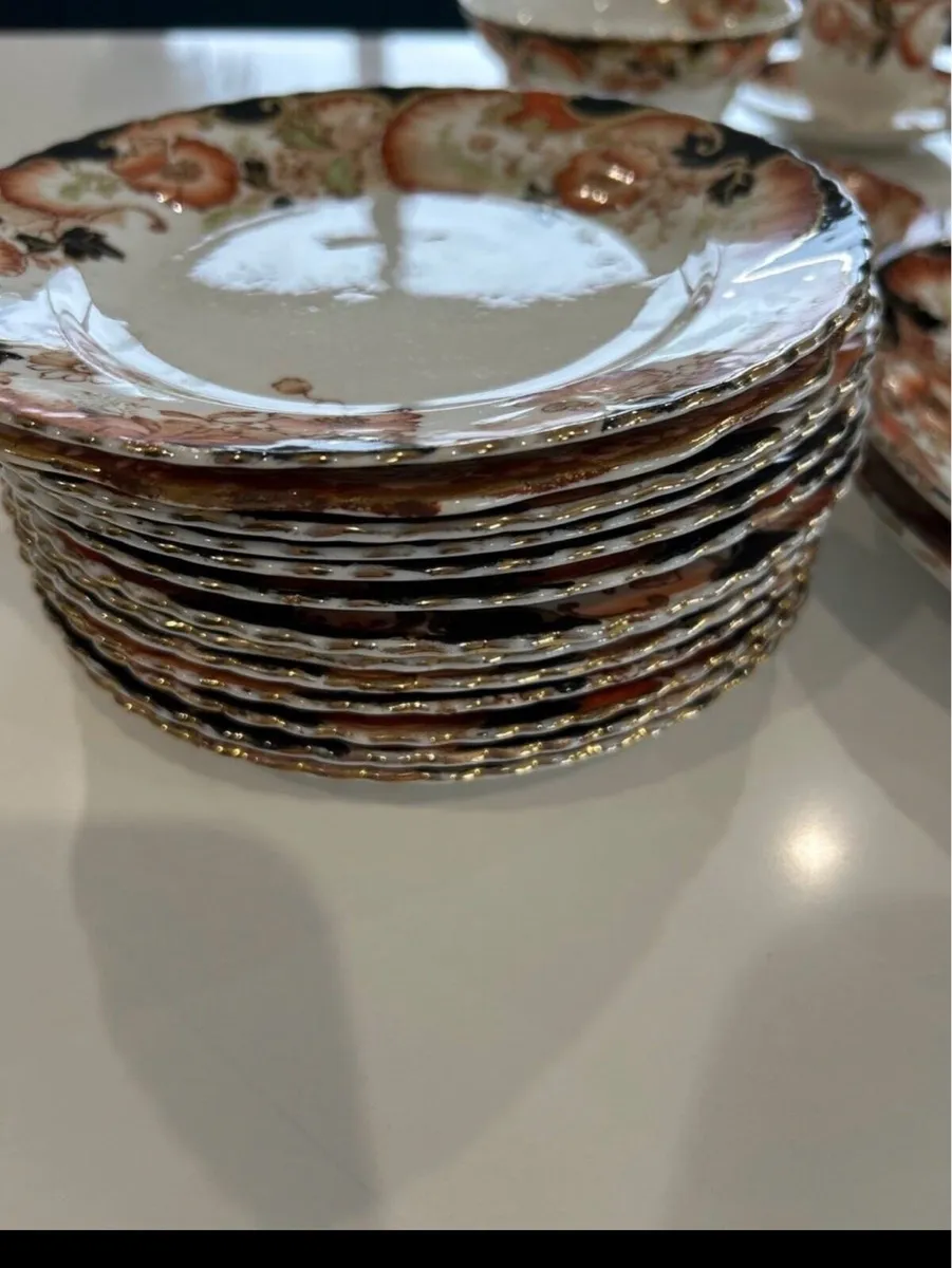 Staffordshire tea set with side plates - Image 2