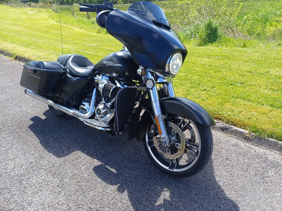 Harley Davidson street glide - Image 2