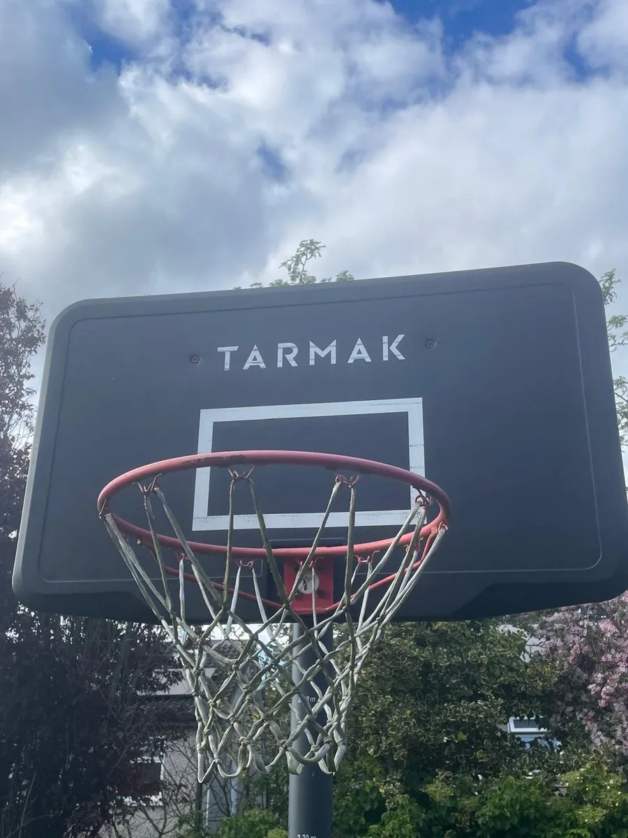 Basketball hoop - Image 2