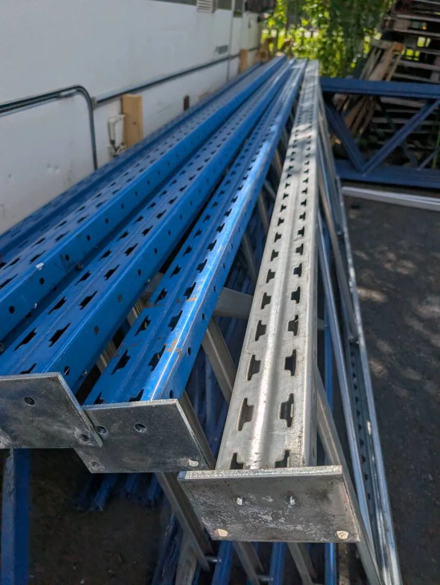 Used pallet racking - Image 1