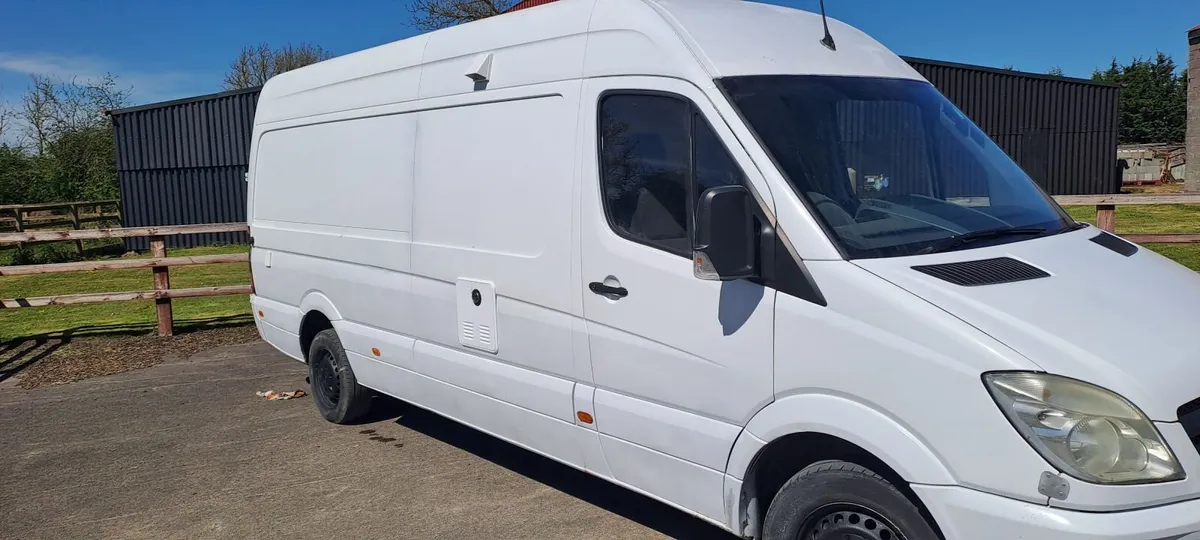 Campervan - Image 1