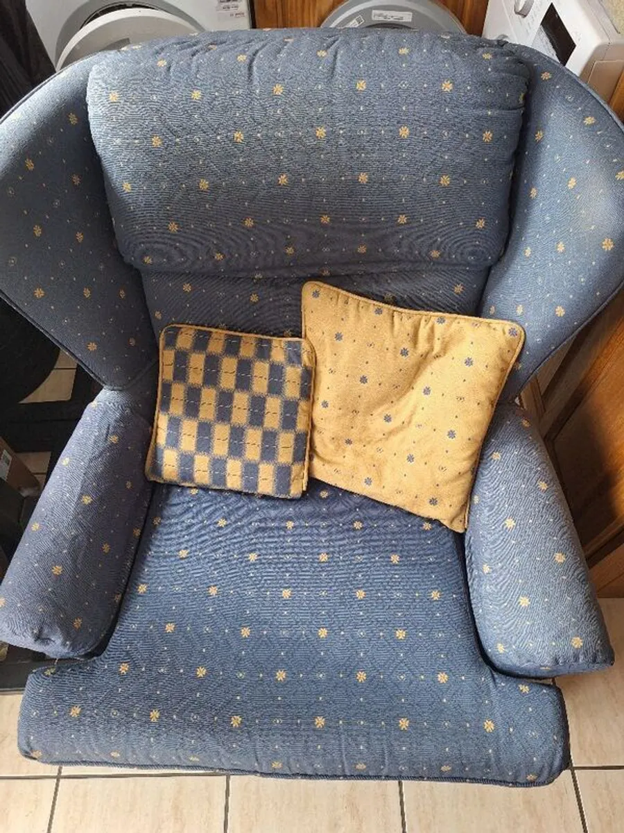 Couch and armchair - Image 1
