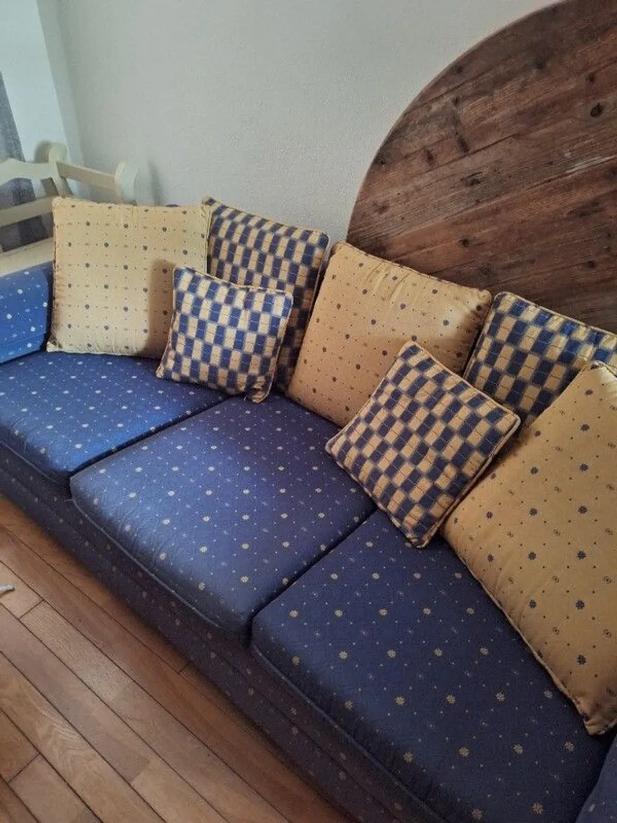 Couch and armchair - Image 2